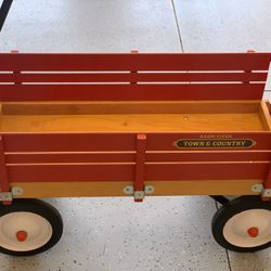 **REDUCED PRICE—Vintage Radio Flyer, Town & County Wagon