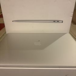 Mac Book Air 2020 I3 