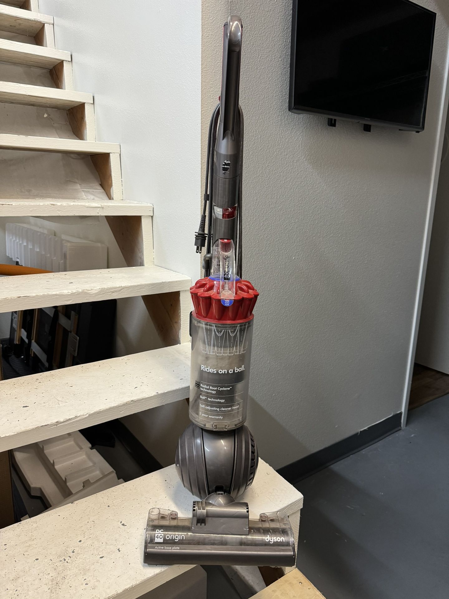 Dyson DC40 Upright Vacuum ~ Red