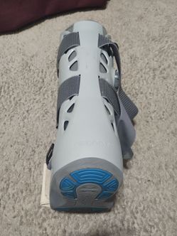 Aircast AirSelect Walker Brace/Walking Boot Medium