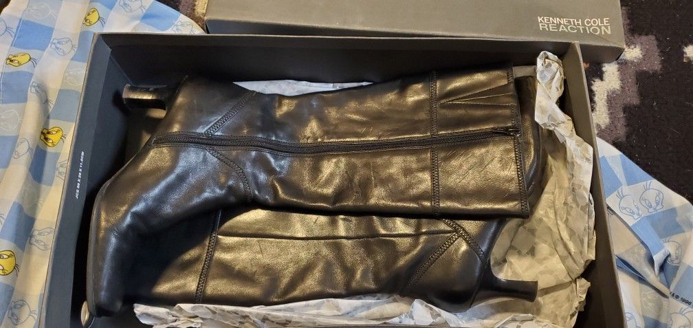 Kenneth Cole Reaction Black Boots Size 9