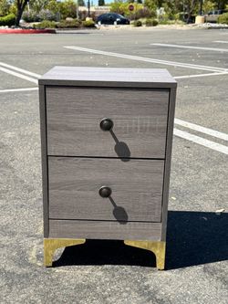 🩶2-Drawer Nightstand / Side Table (Used-like new) SINGLE UNIT ONLY