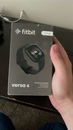Fitbit Versa 4