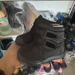 Snow Boots New Size 5c Or 6c Available 