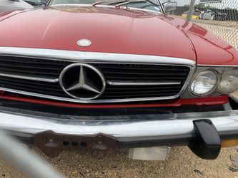 Grille (Auto Parts) M Benz 107