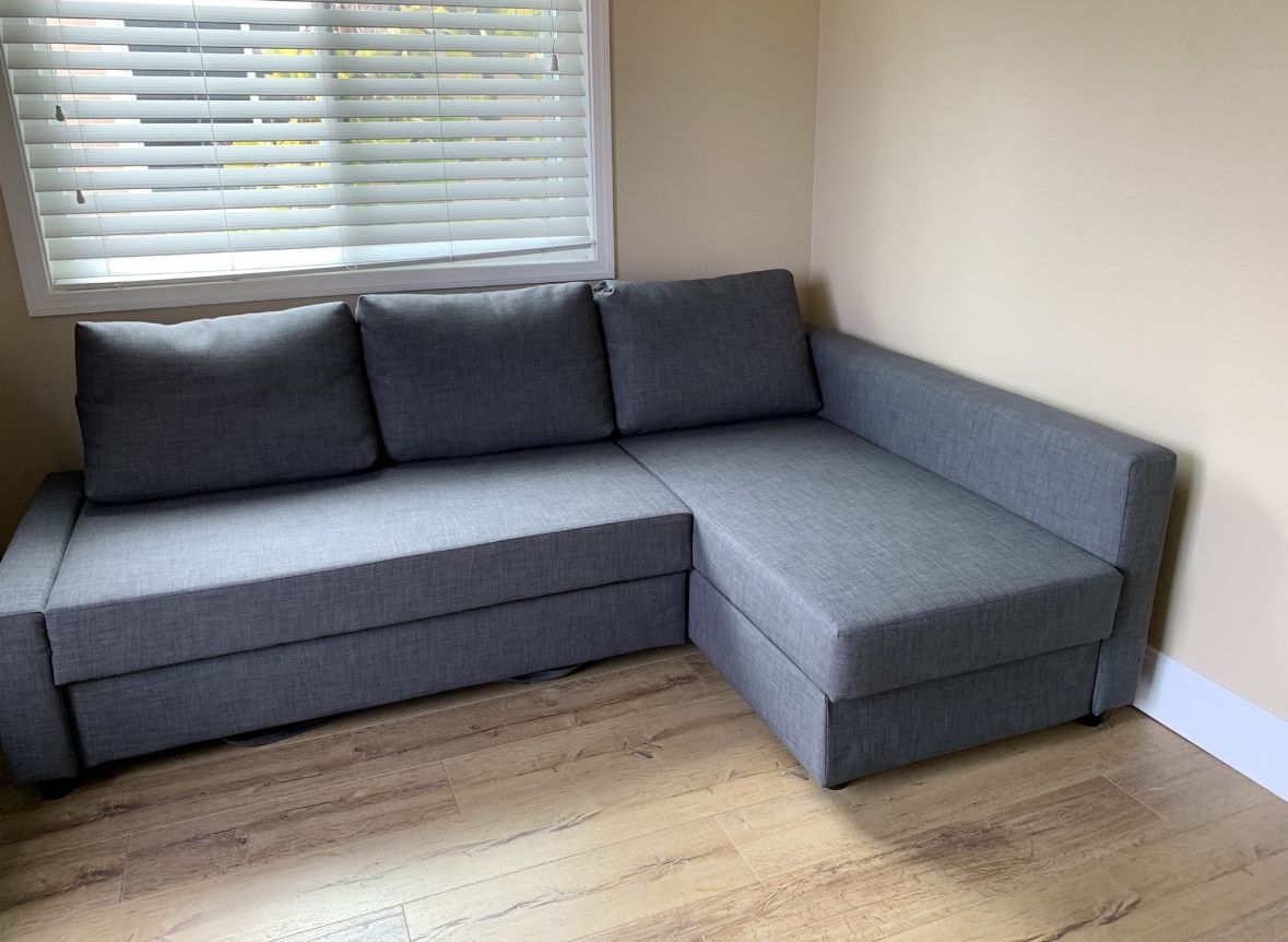 Gray Modern Friheten 90” Sleeper Sectional Sofa with Reversible Storage Chaise