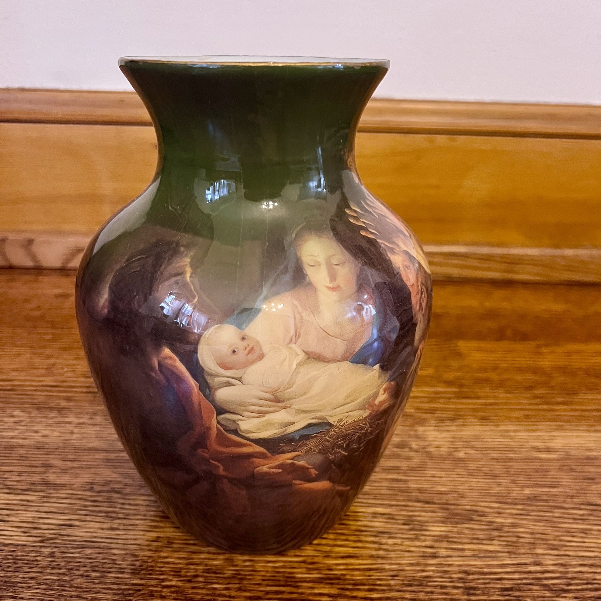 Vintage Religious Vase Nativity Scene 10”  