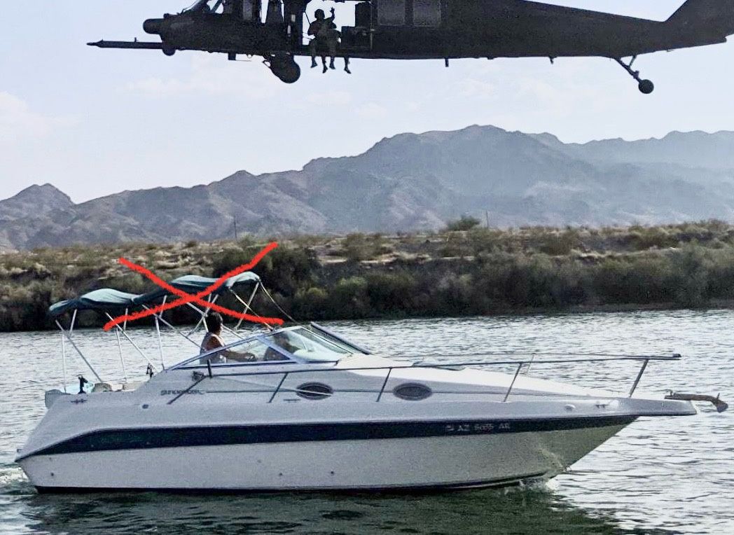 1994/1995 25ft Sea Ray Cabin Cruiser Boat