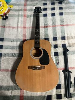Acoustic Maestro Guitar with Stand