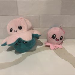 Reversible octopus plush toys