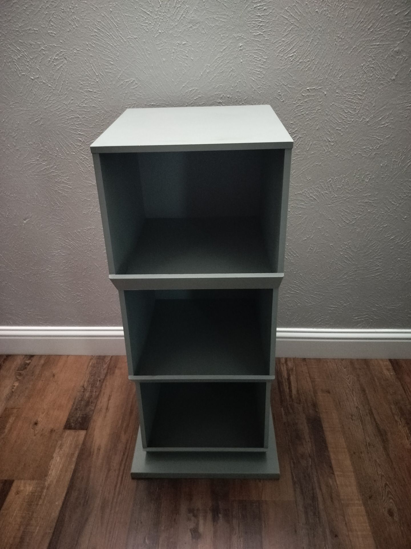 3 tier cubby shelf