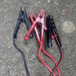 AUTO BATTERY JUMPER CABLES