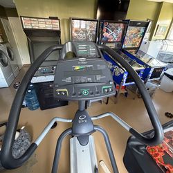 Precor EFX 5.23 Elliptical