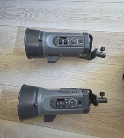 Interfit 150i studio flash lighting