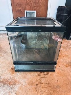 18X18X20 Zilla Terrarium/Enclosure