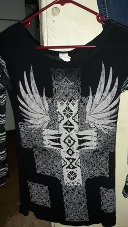 La teez downtown shirt size medium