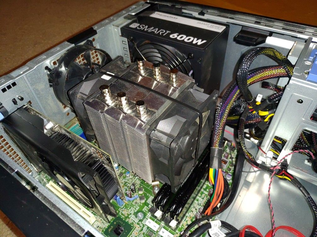 Gaming Computer PC with WiFi and Accessories Peripherals