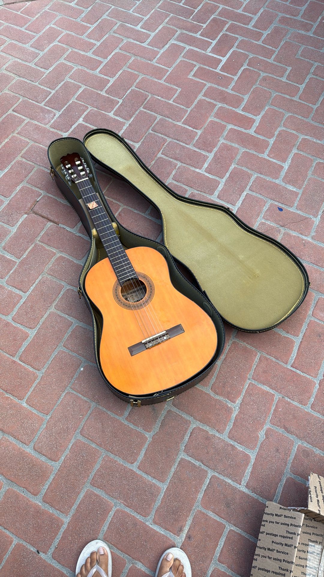 1970’s Hohner G13 Classic Acoustic Guitar (Vintage) With Original Guitar Case