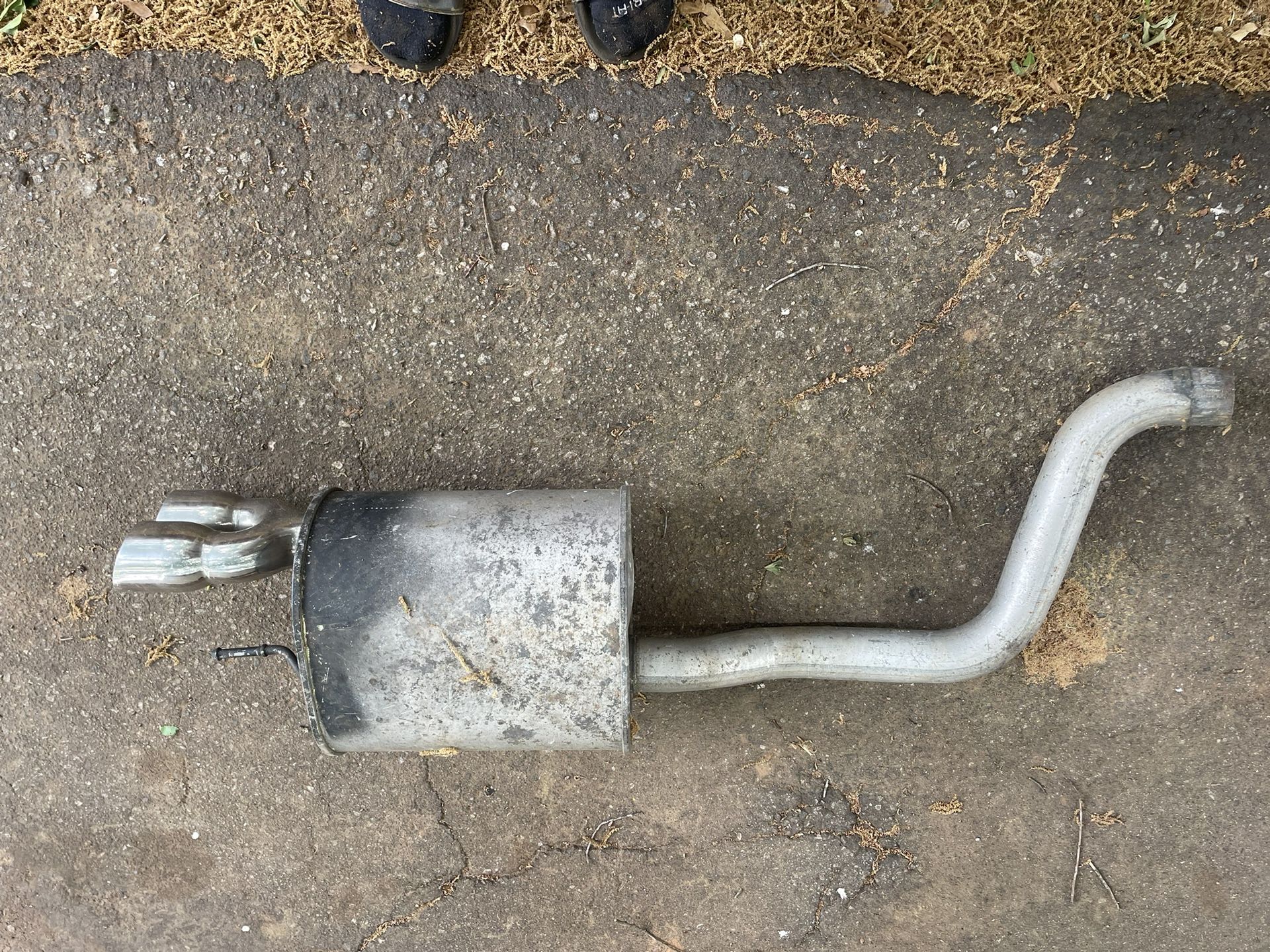 Good Condition Exhaust Muffler An Tip