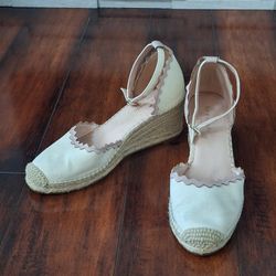Kate Spade Cream Canvas Espadrille Wedges Scalloped Leather Trim Braided Heel