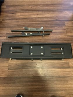 TV wall mount 