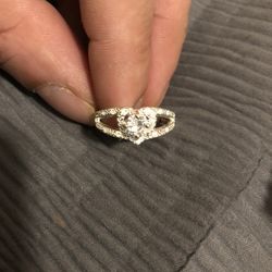 Ladies Ring