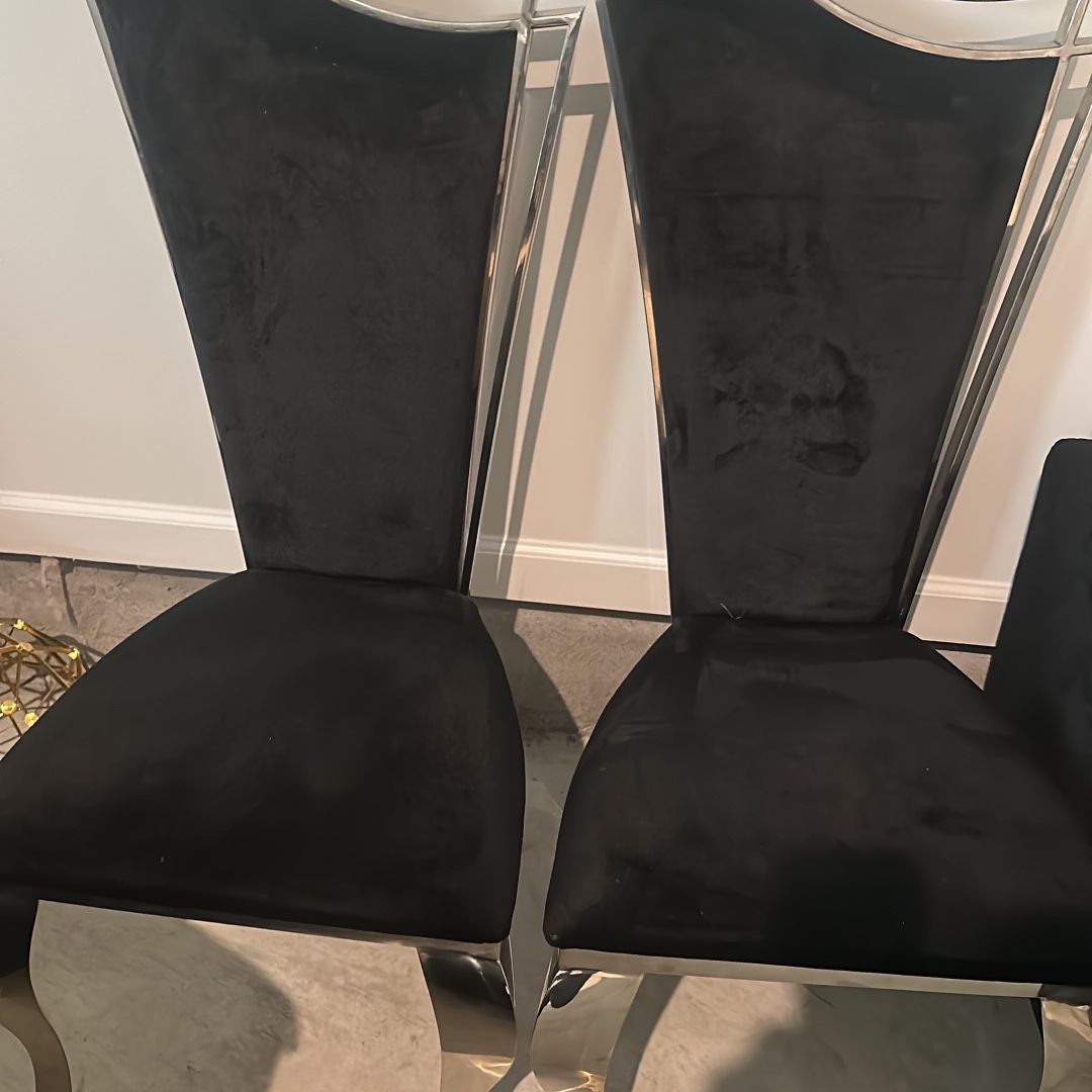 4 Velvet Black Dining Chairs 