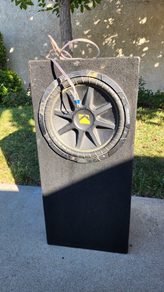 Kicker Comp 12" Sub And Box