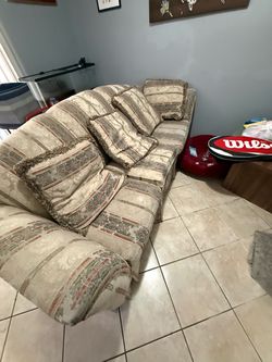 Large Floral Fabric Sofa with Throw Pillows