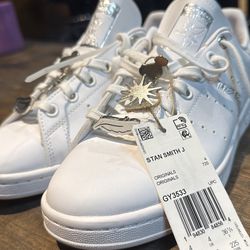 Stan Smith J New size 4