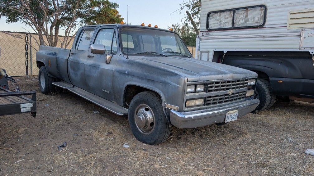 1989 Chevy Crew Cab Make Offer