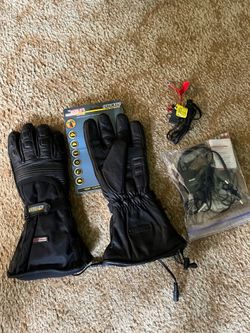 Motorcycle gloves, Gerbing’s heated, 12 volt, black, new, never used