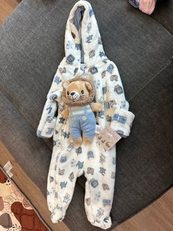 Baby clothing