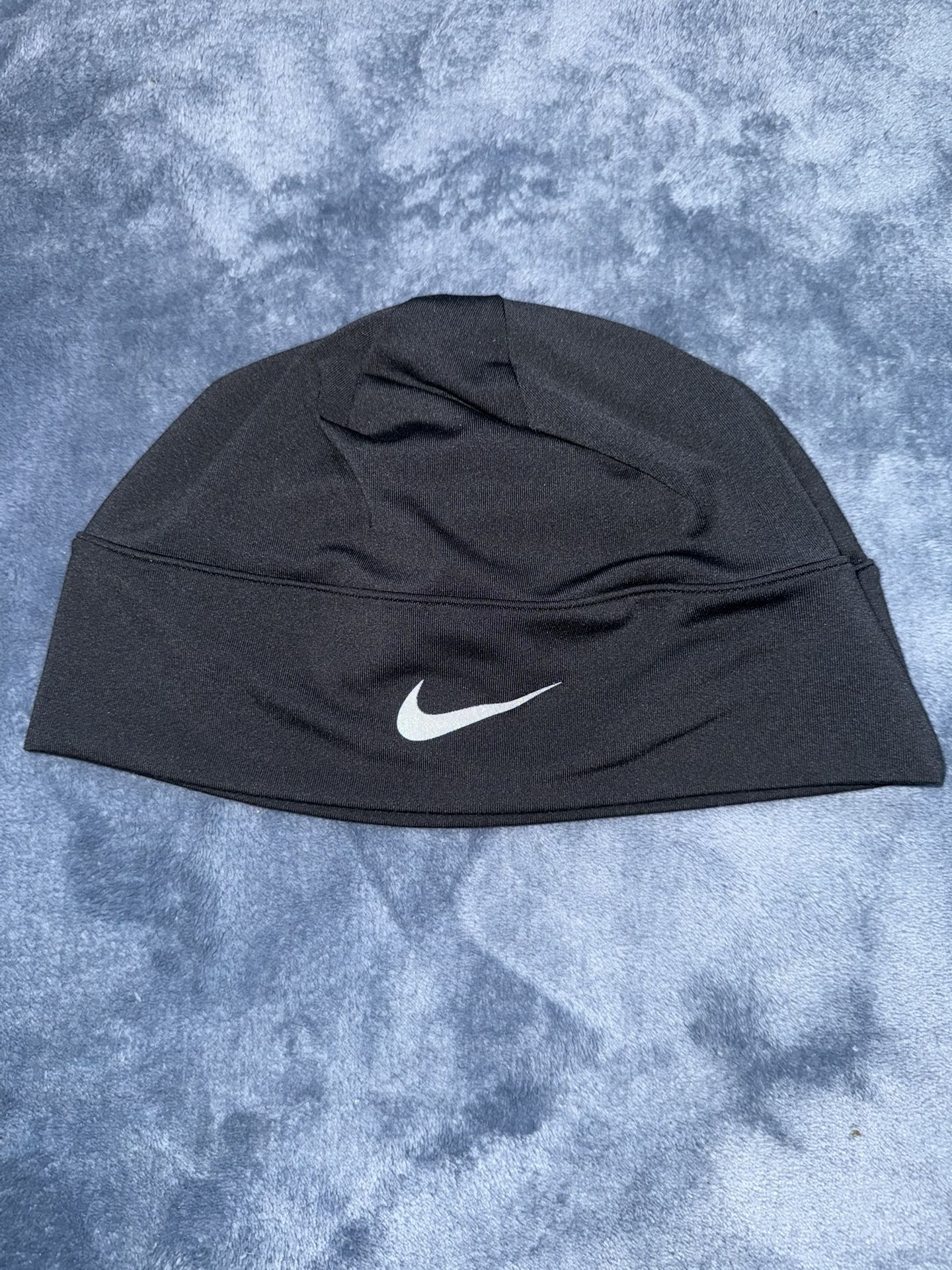 Nike Skully