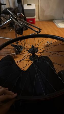 Throne 29 front rim