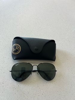 RAY BAN AVIATOR SUN GLASSES!!!🔥