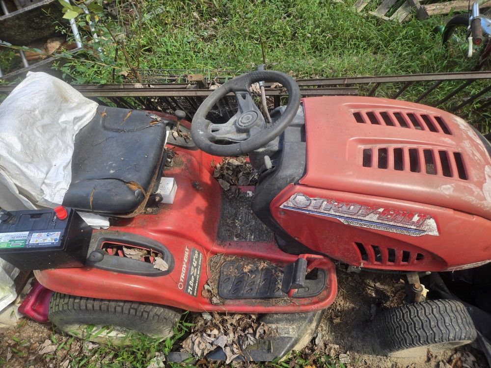 Troy-Bilt Riding Lawn Mower