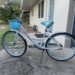 Bike- La Jolla Cruiser(Aqua and White)