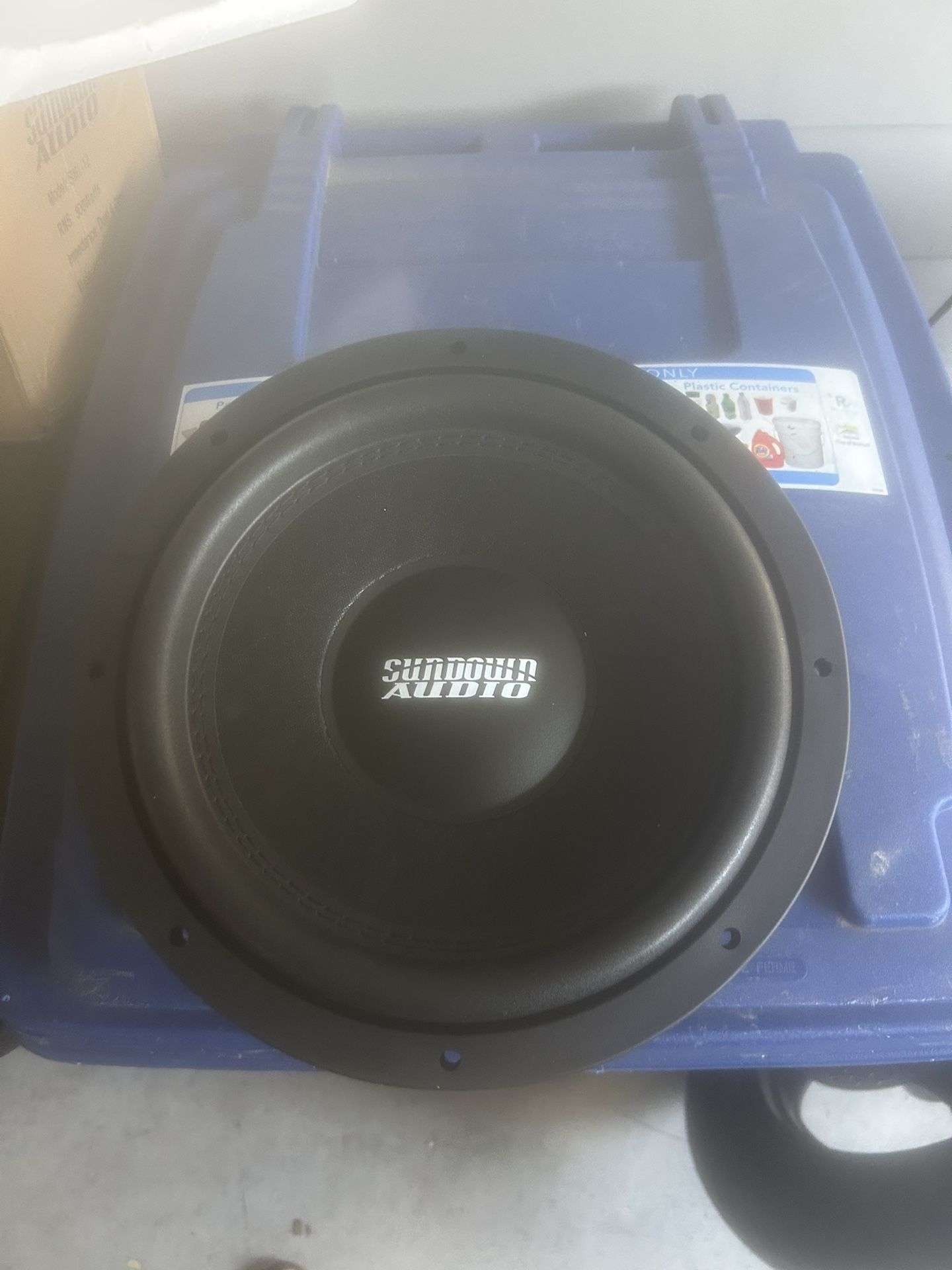 SUNDOWN 12” shallow mount subwoofer