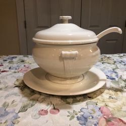 Vintage - Wedgwood 5 of Etruria & Barlaston 3-PieceSoup Tureen & Copeland Spode Ladle