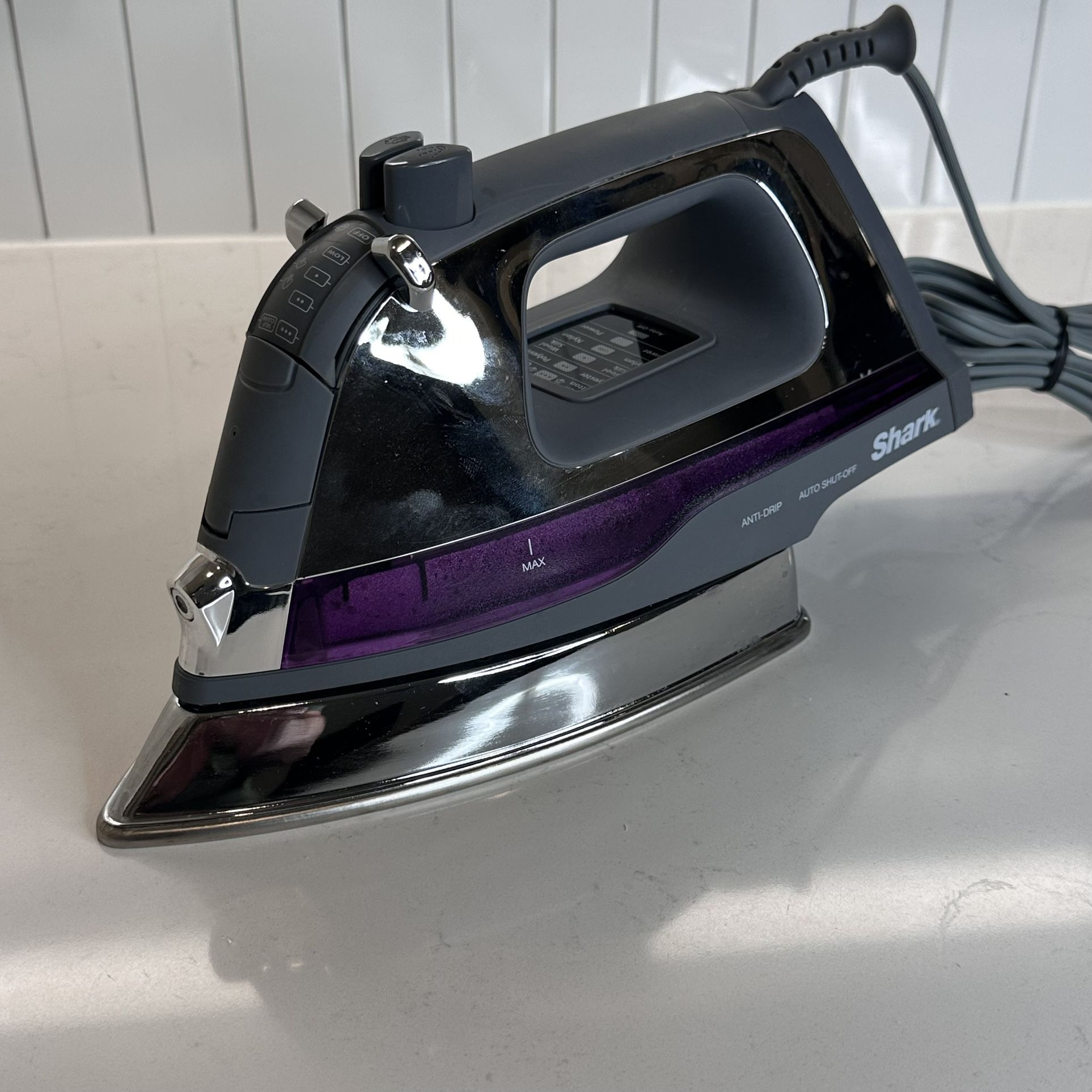 Shark Steam Iron