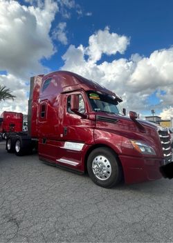 2019 FREIGHTLINER Cascadia
