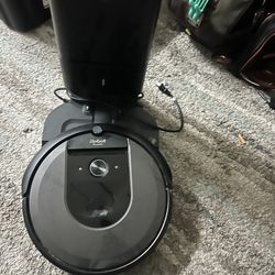 Roomba i7