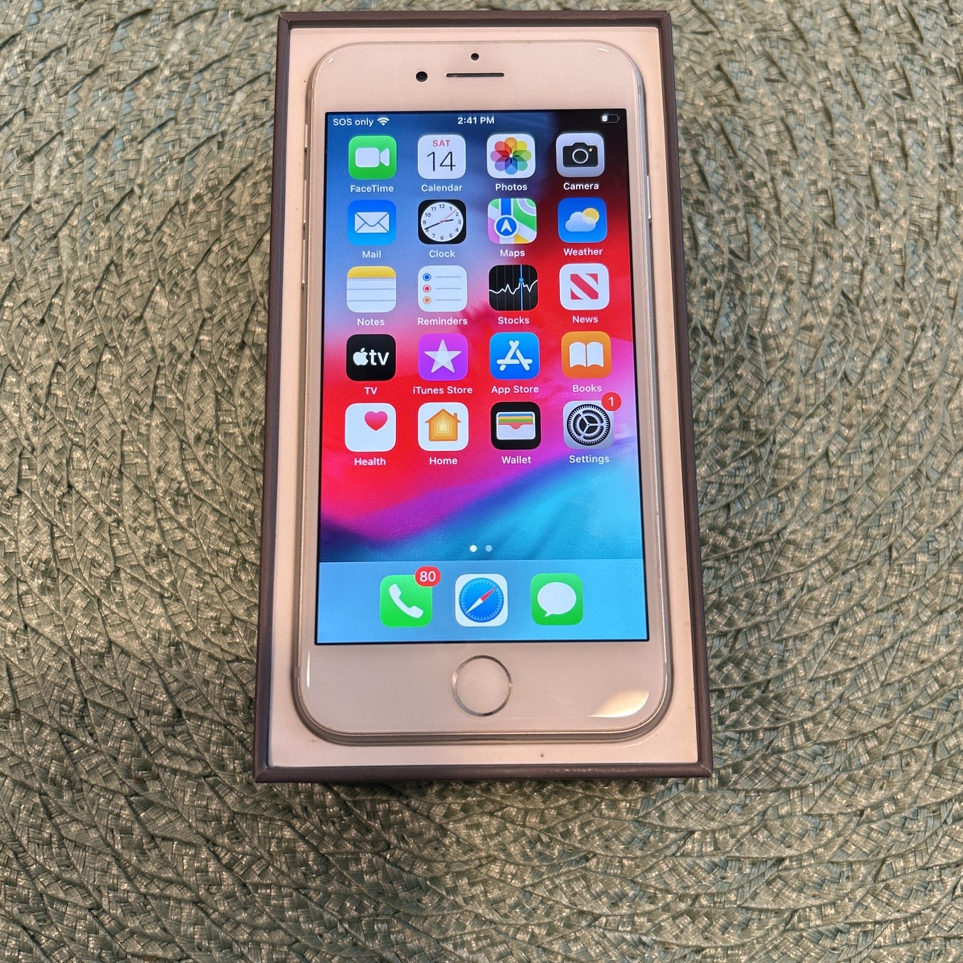 iPhone 8 64gb White 91% Battery Health Like New Fully Unlocked (plz Read Description Before Messaging)