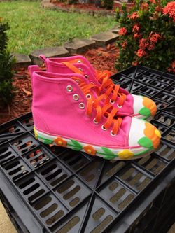 Girl's Size 1 Pink Flower 🌺 High Tops