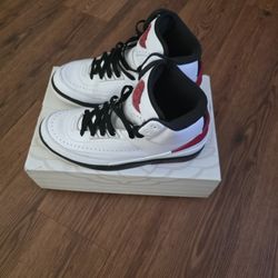 Nike Air Jordan II Retro 2 Chicago 2022 SIZE 9 | White Off Red Varsity Black