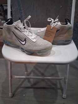 Nike Air VaporMax Flyknit Sneakers