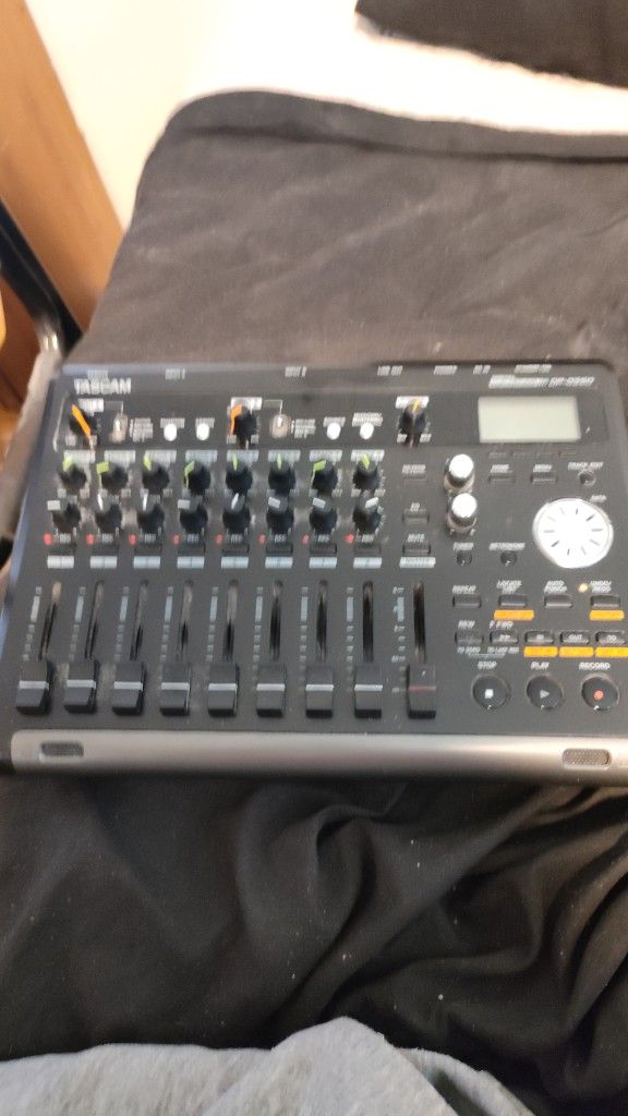 Tascam 8 Track Digital Porta Studio