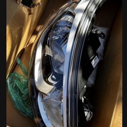 2015 -2017 Hyundai Accent Right RH Headlight OEM PASSENGER SIDE !!! 