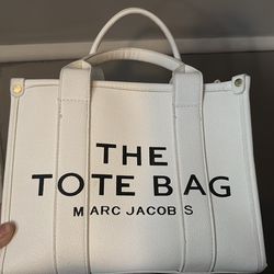 Marc Jacob’s small Tote